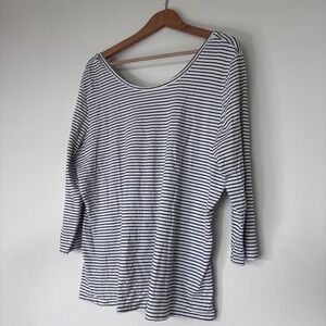 Boden‎ Supersoft Striped Long Sleeve Striped Black White Scoop Neck Tee Size 18